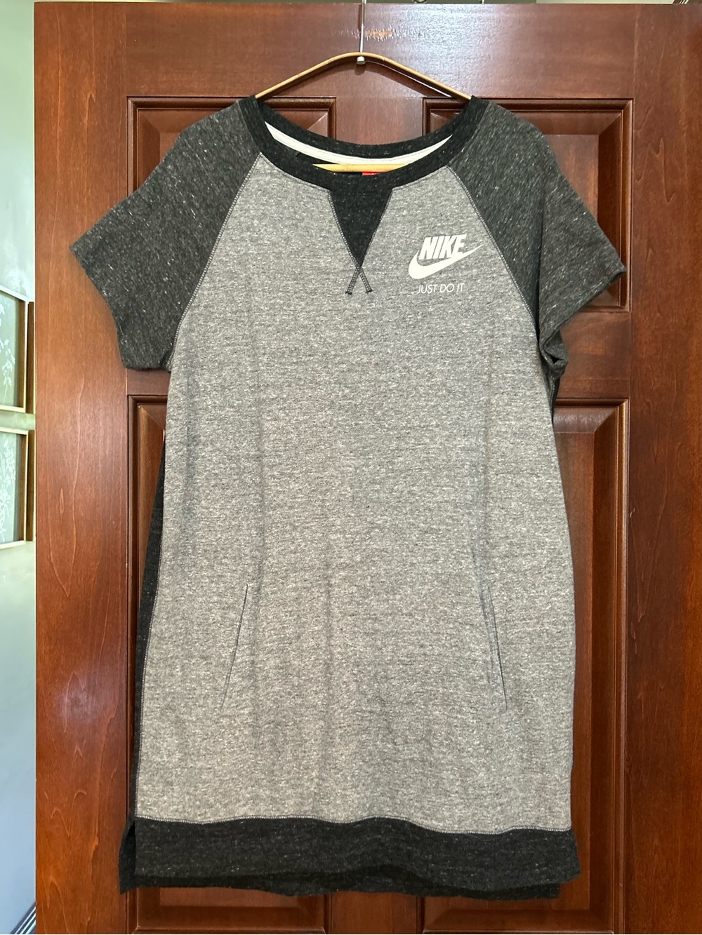 Nike Sportswear Gray T-Shirt Dress Raglan Short Sleeve Kangaroo Pocket M